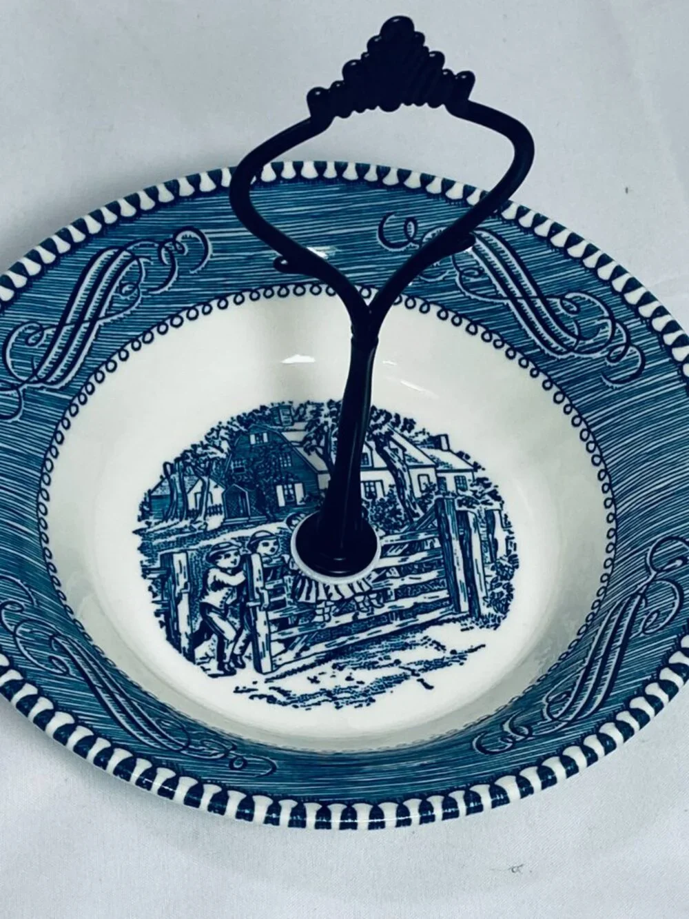 VNTG Currier & Ives 3-Tier Tidbit Tray 10